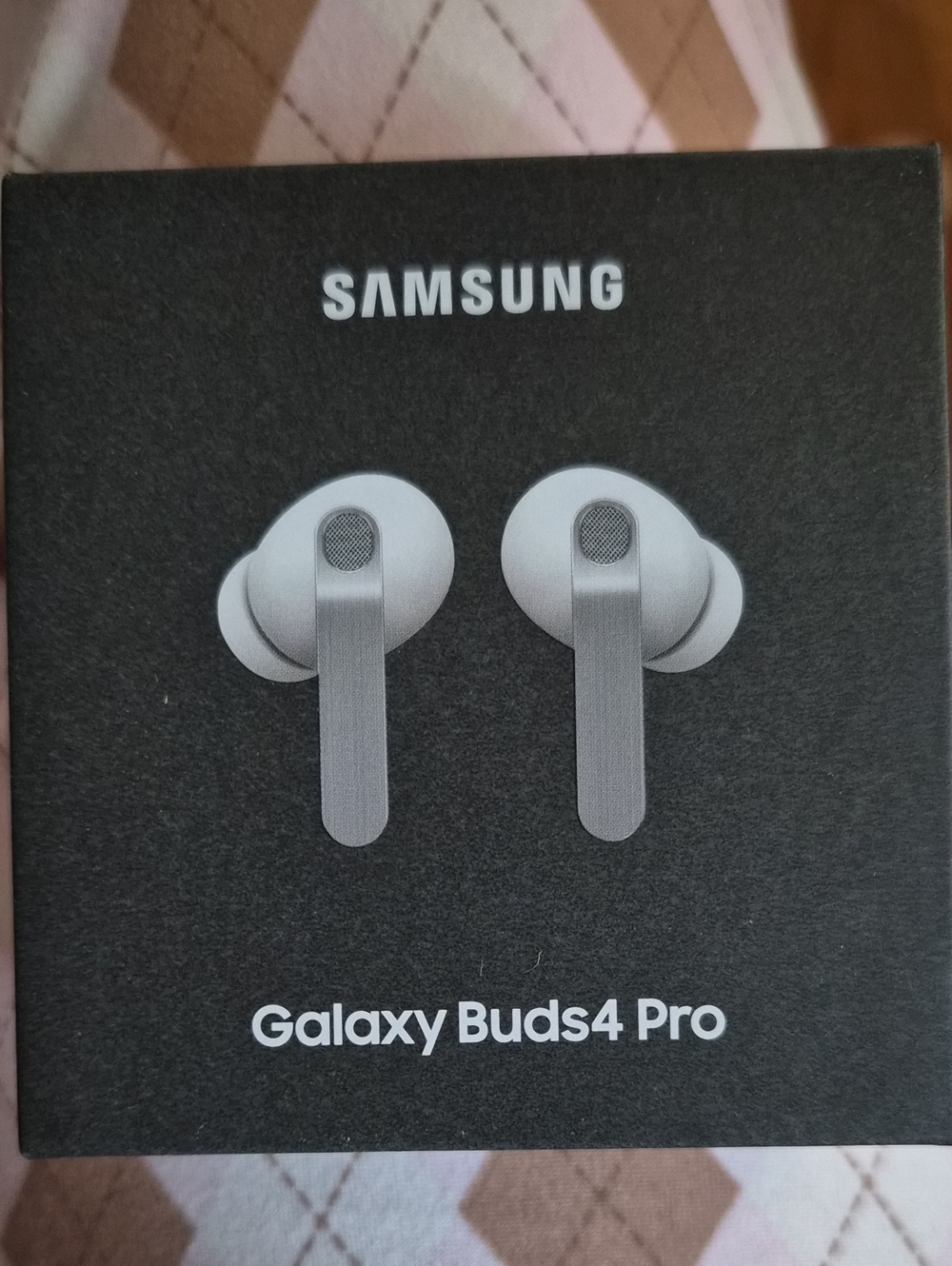 Samsung Galaxy Buds4 Pro Wireless Earbuds - white